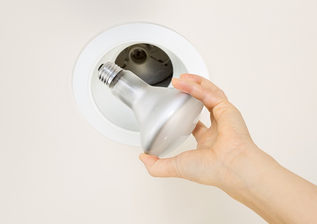 How To Replace Recessed Light Bulb